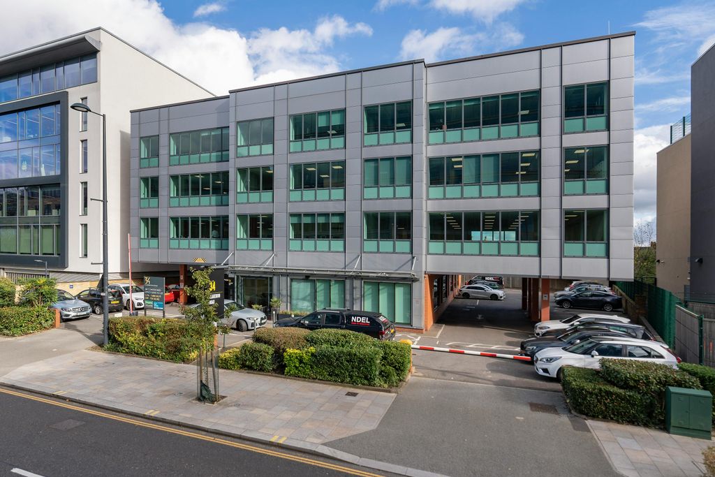 Property photo 2 of 14 Iw221024Gka007.Jpg