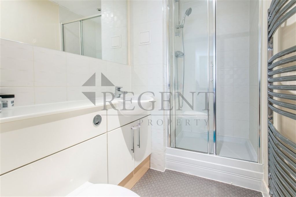 Property photo 2 of 4 En-Suite