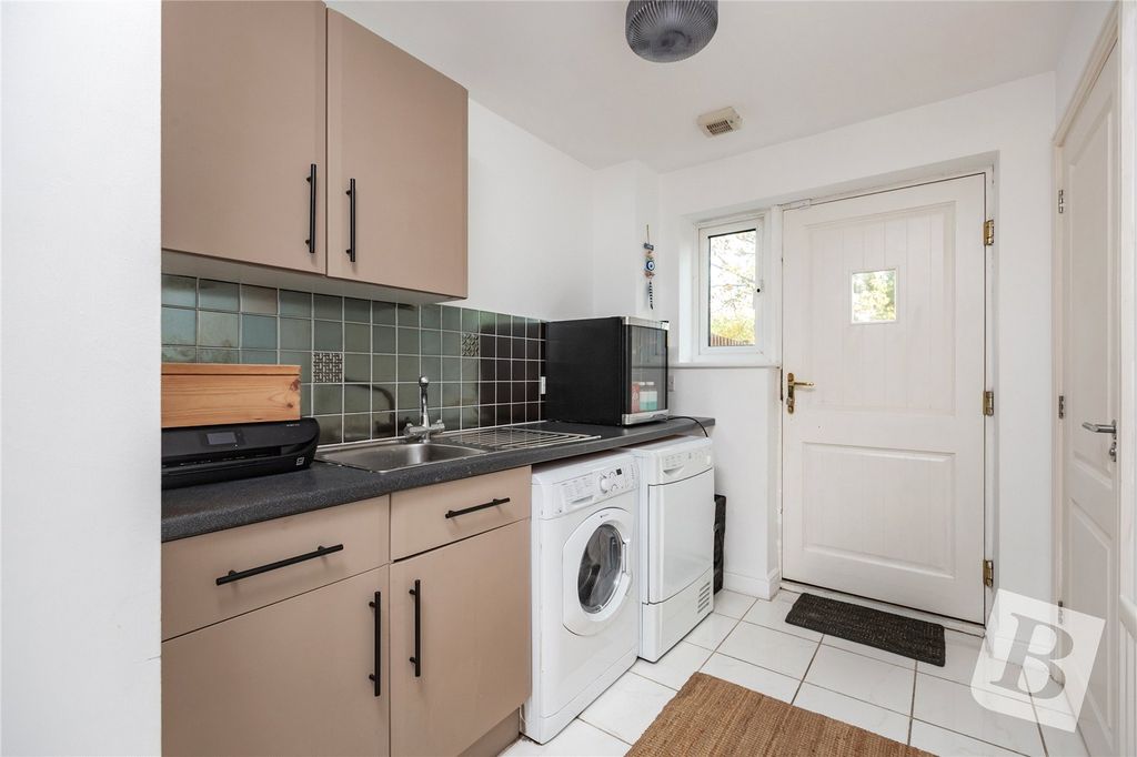 Property photo 3 of 16 Utility