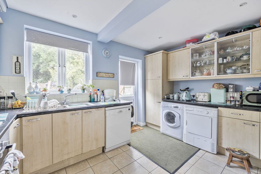 Property photo 3 of 15