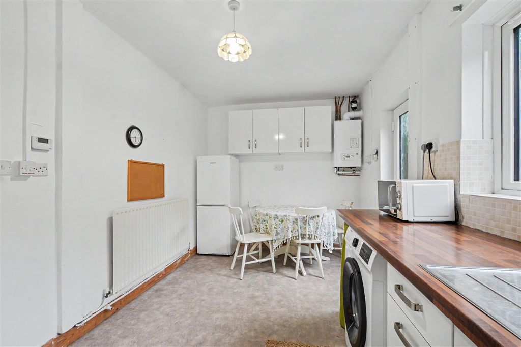 Property photo 3 of 16 Kitchen Diner_3.Jpeg