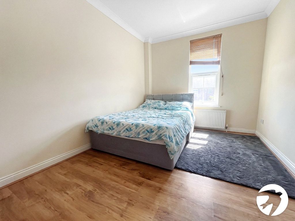 Property photo 3 of 7 Picture No. 06