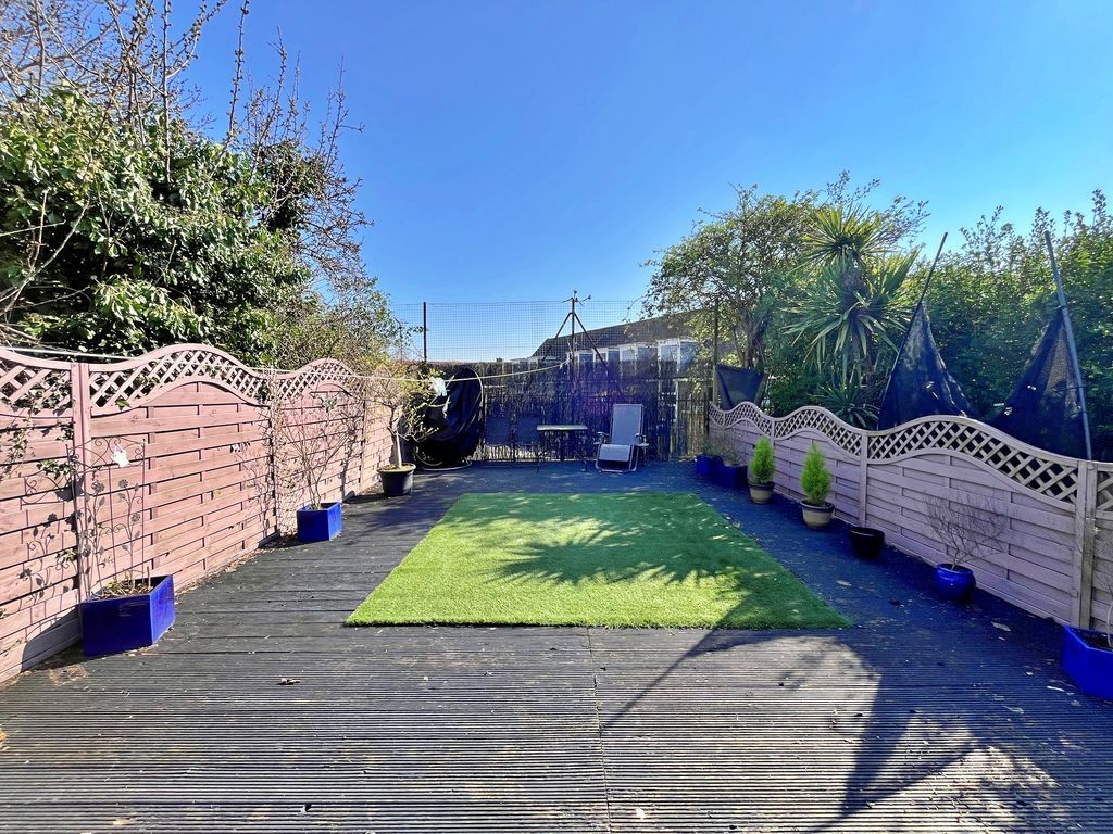 Property photo 2 of 11 Photo 2