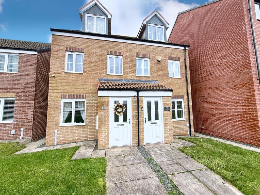 Property photo 1 of 16 Front