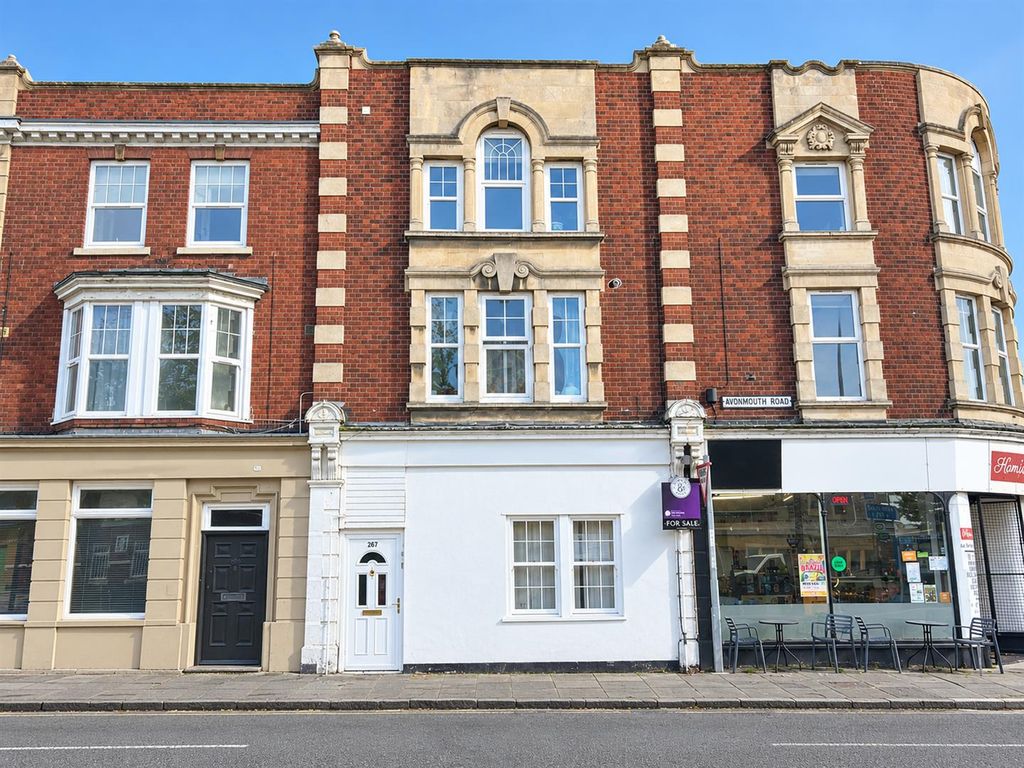Property photo 1 of 13