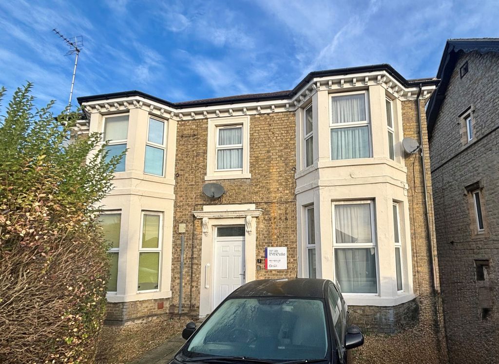 Property photo 1 of 9 Front