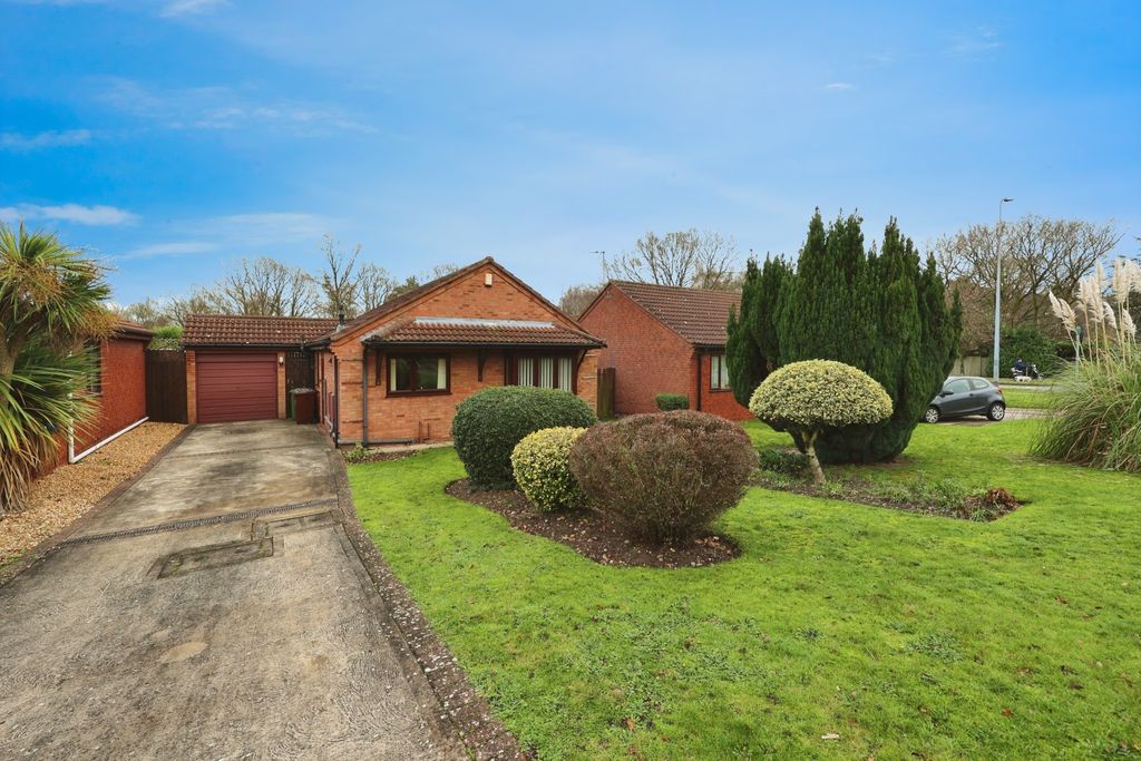 Property photo 1 of 17 4673501