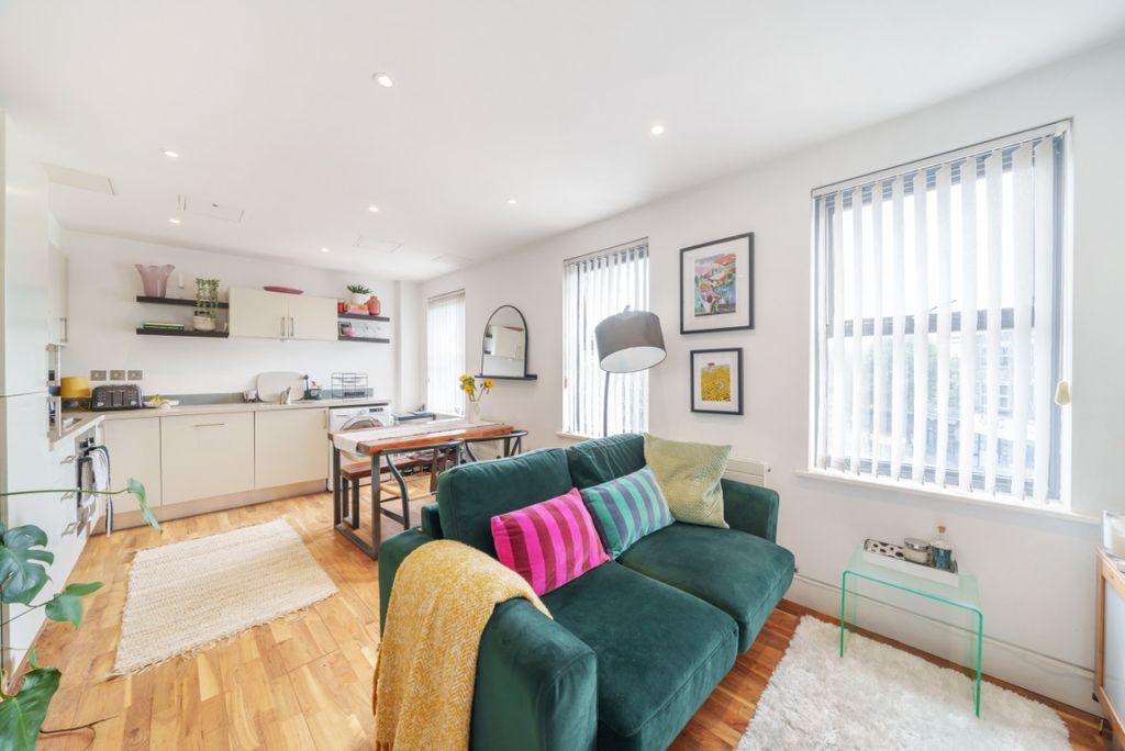 Property photo 1 of 6 1020574 (1)