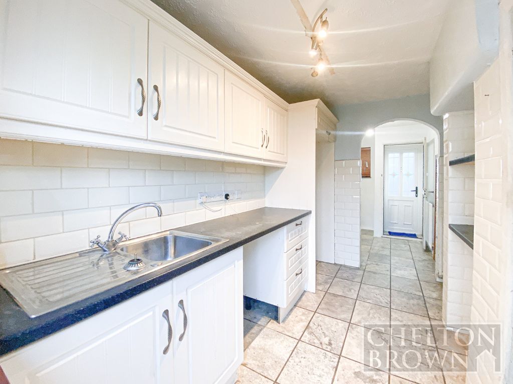 Property photo 3 of 26 Kitchen