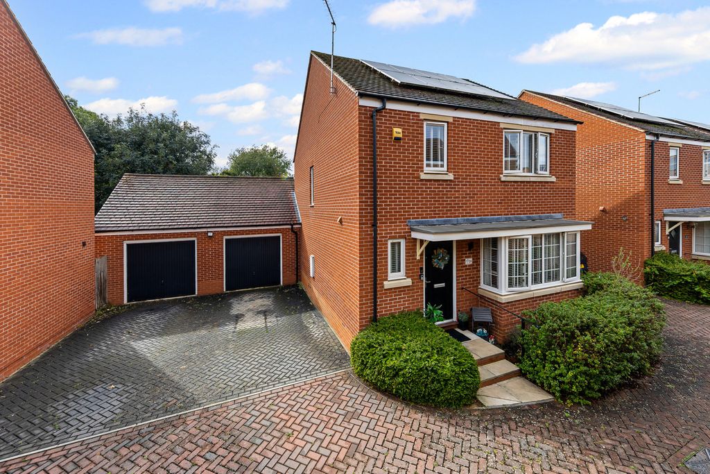 Property photo 2 of 30