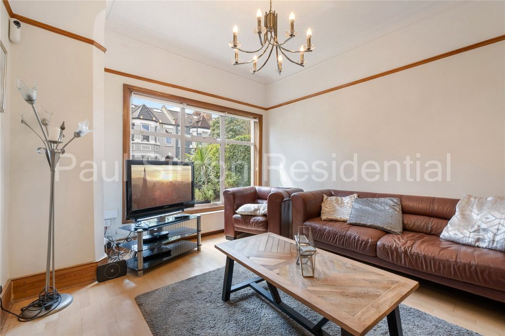 Property photo 3 of 20 Picture No. 03