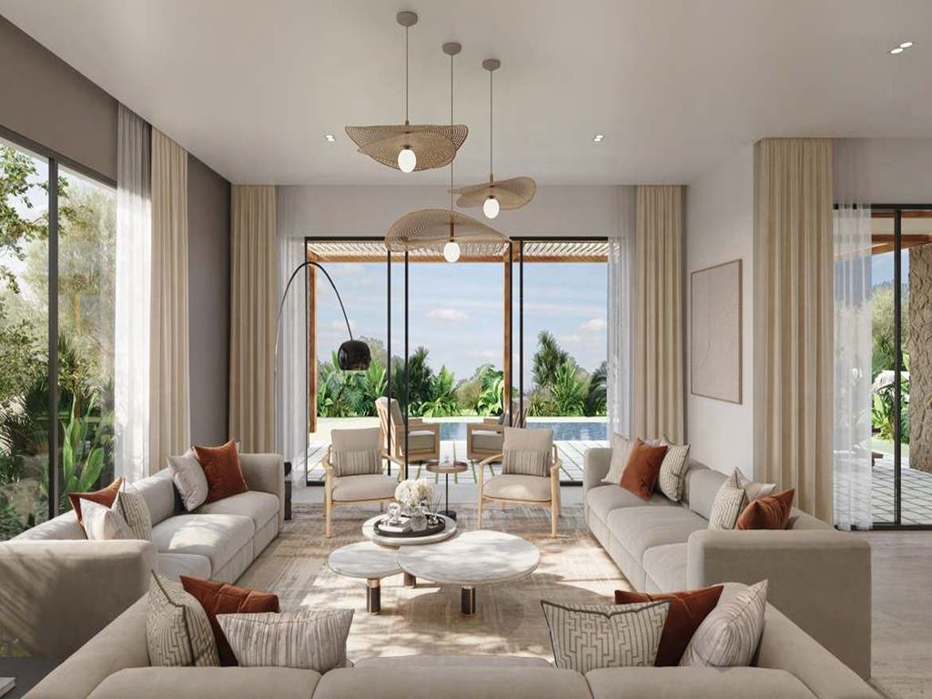 Property photo 2 of 33