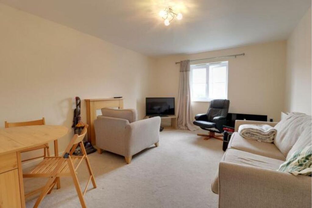 Property photo 3 of 27