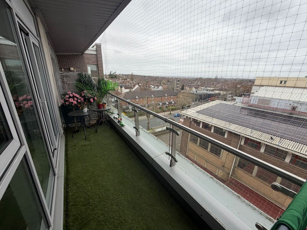 Property photo 2 of 9