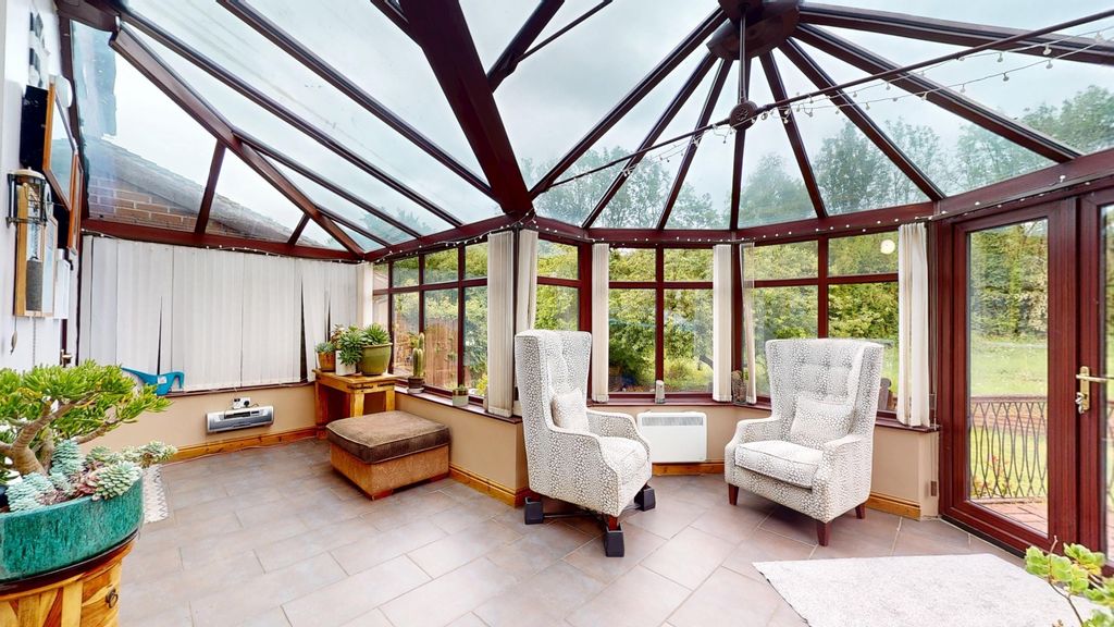 Property photo 2 of 35 4127262