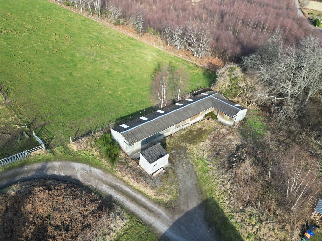 Property photo 3 of 5