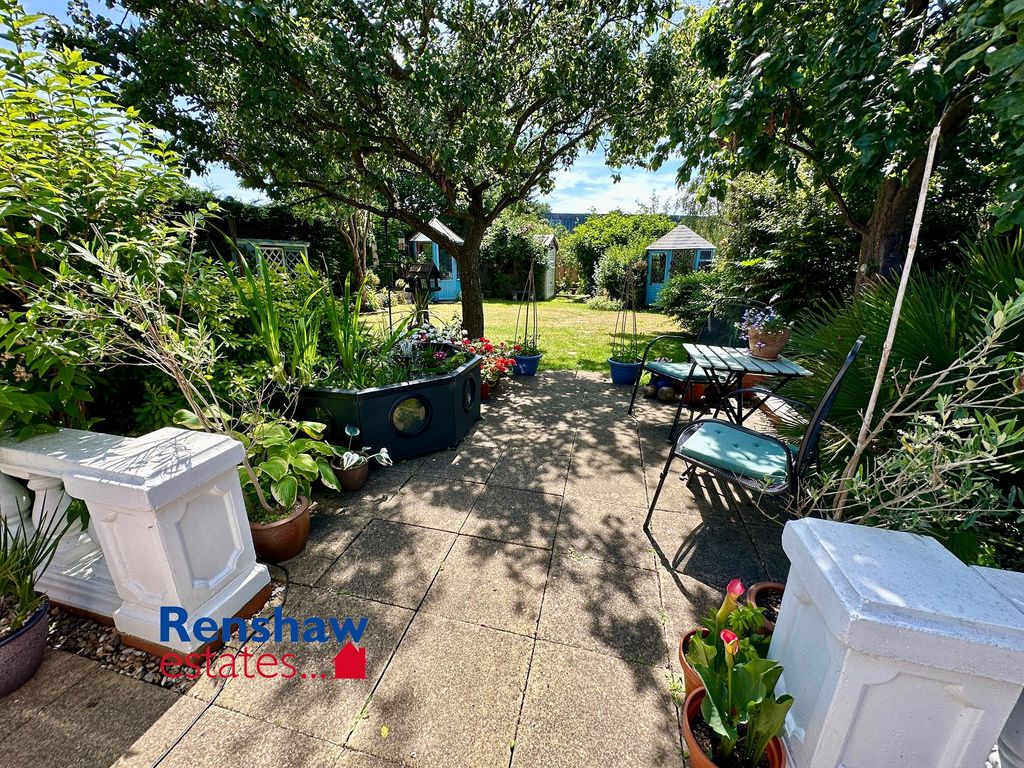 Property photo 3 of 25 R (10)