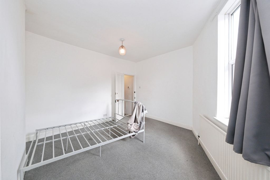 Property photo 3 of 11 Pbox-Img.Jpg