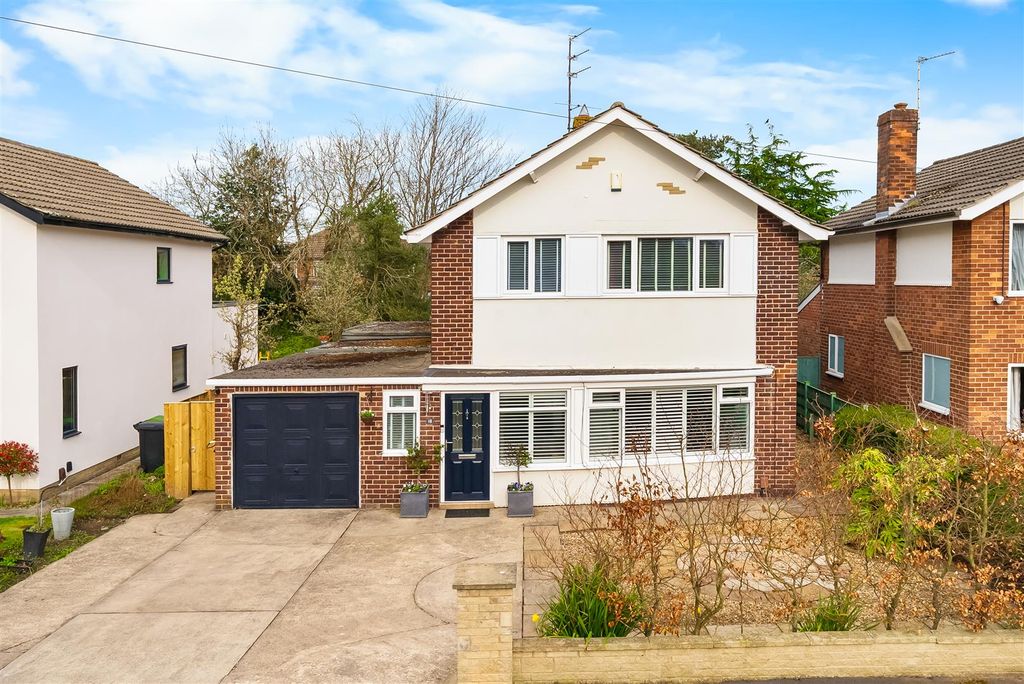 Property photo 1 of 21 External