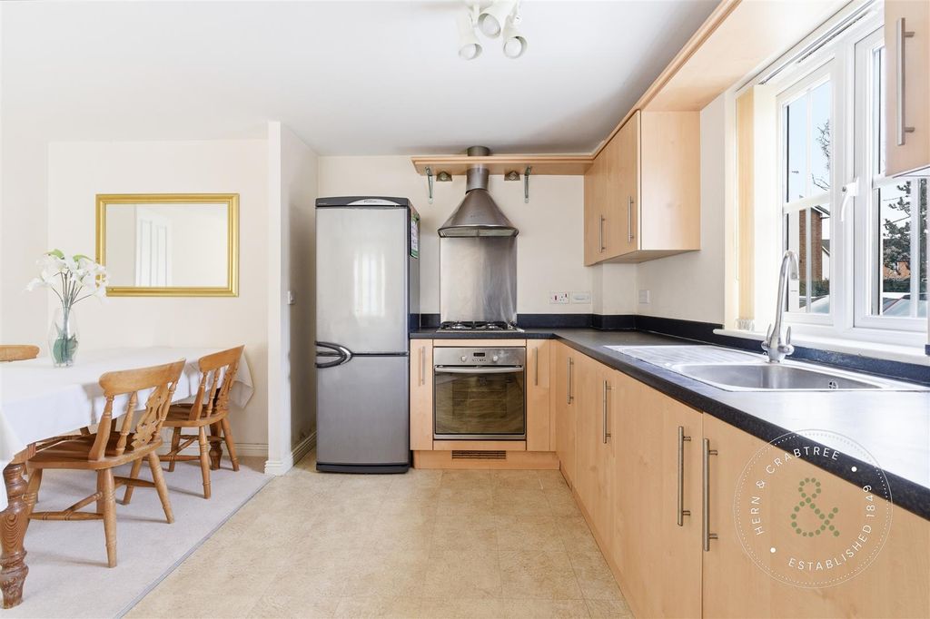 Property photo 3 of 29 Hern And Crabtree-734.Jpg