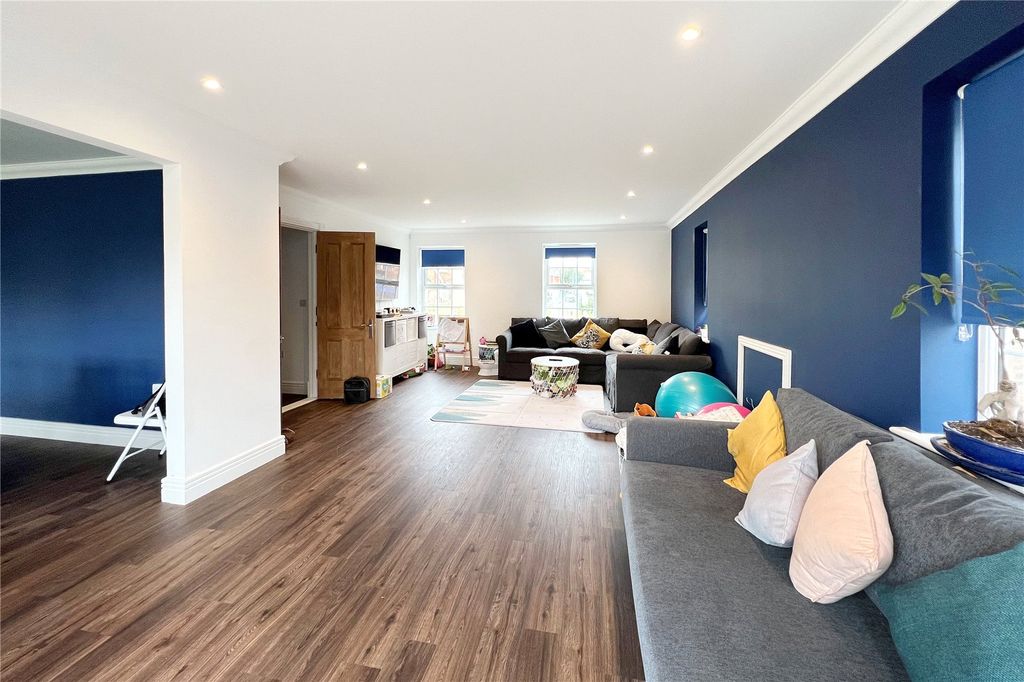 Property photo 3 of 20 Picture No. 08