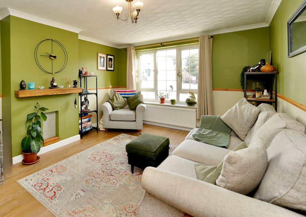 Property photo 2 of 14