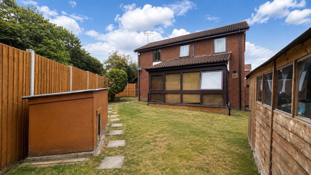 Property photo 2 of 19 5A38746A-647A-414D-A7B9-431B3Ffb0383.Png
