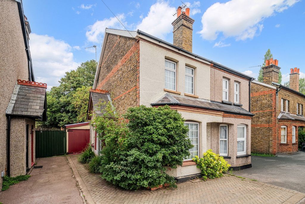 Property photo 1 of 12