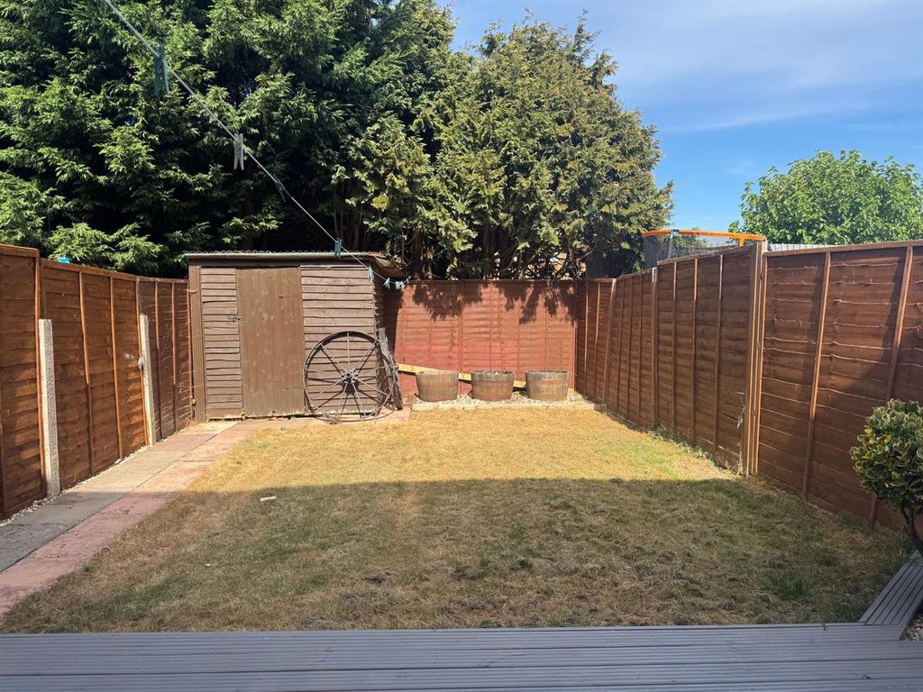 Property photo 2 of 16