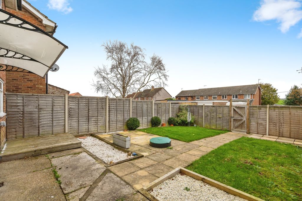 Property photo 2 of 18