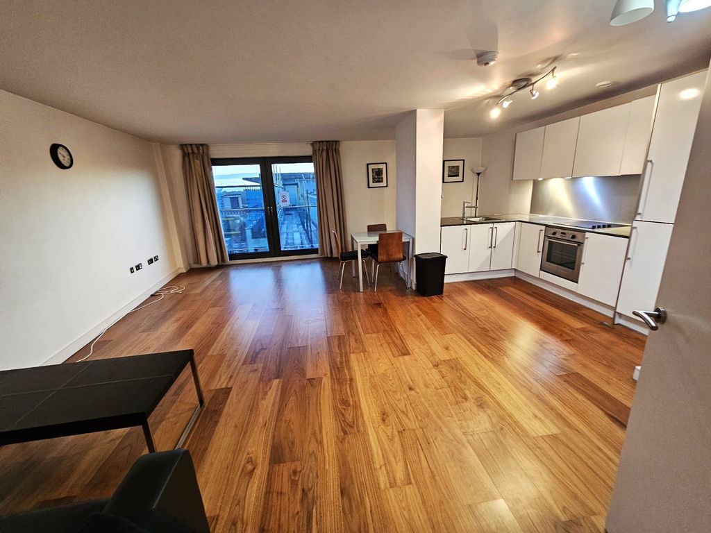 Property photo 3 of 9