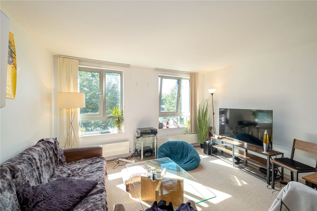 Property photo 1 of 13 Picture No. 21