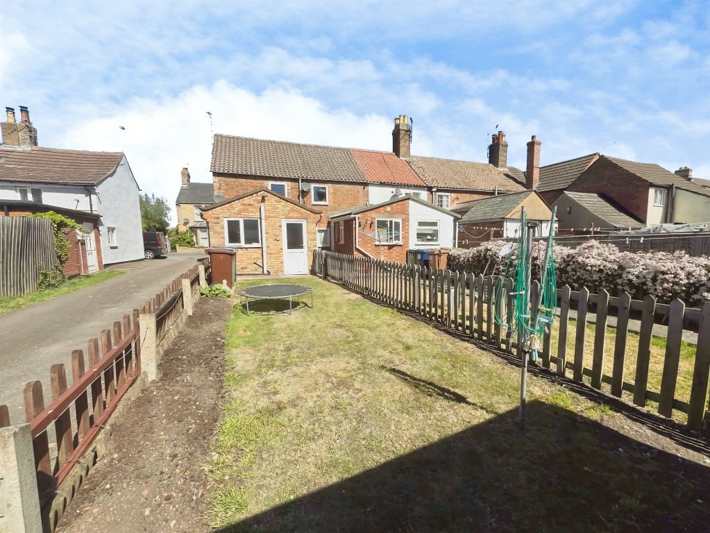 Property photo 2 of 4