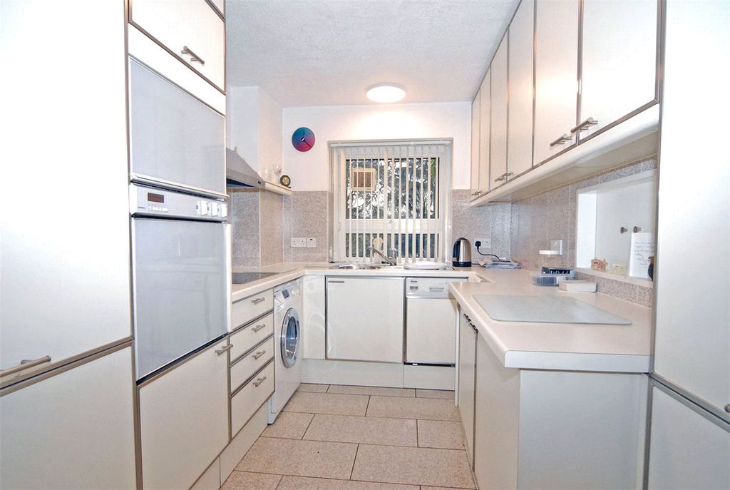 Property photo 3 of 9 Picture No. 09