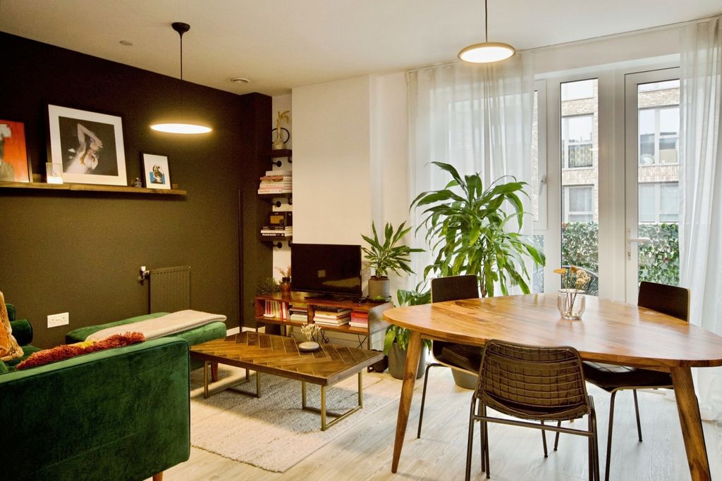 Property photo 3 of 20 Pbox-Img.Jpg