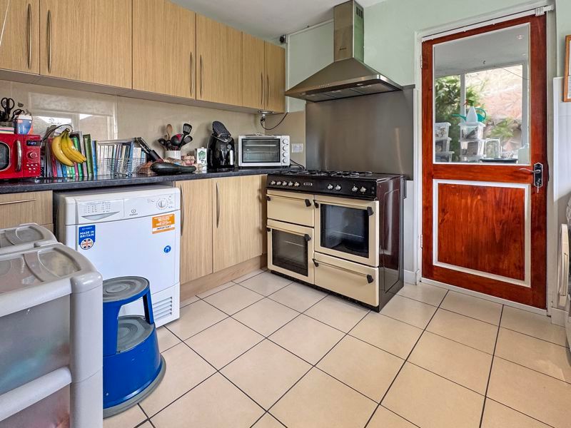 Property photo 3 of 15 Photo 11