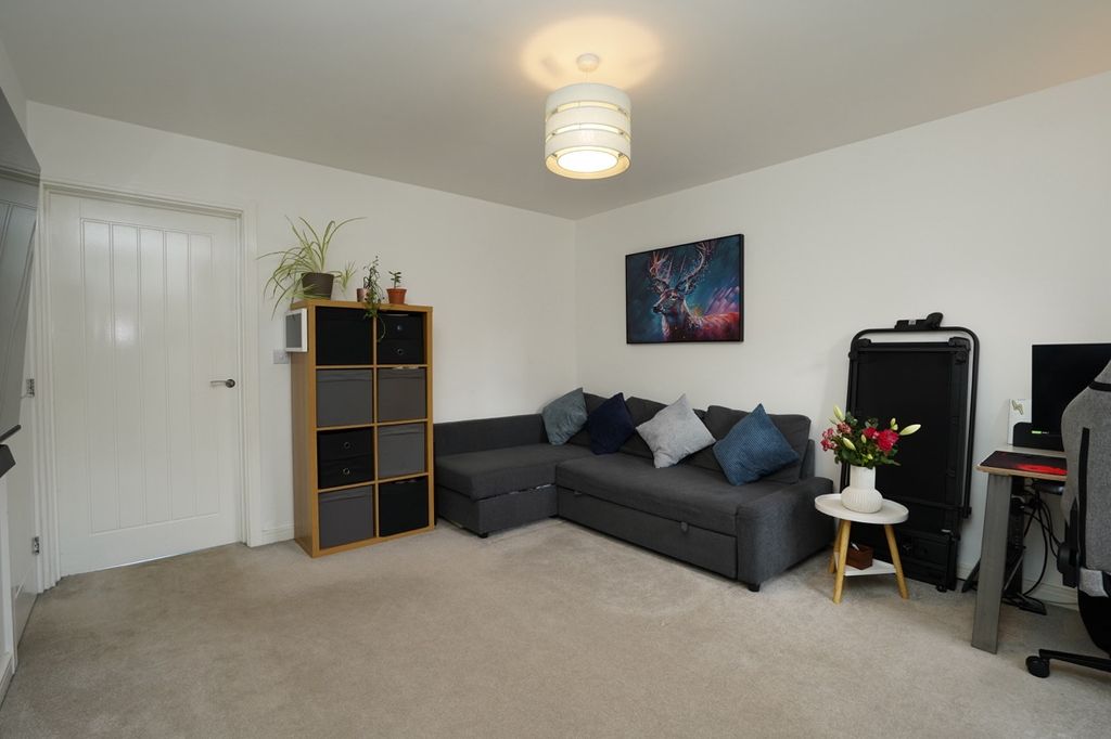 Property photo 3 of 22