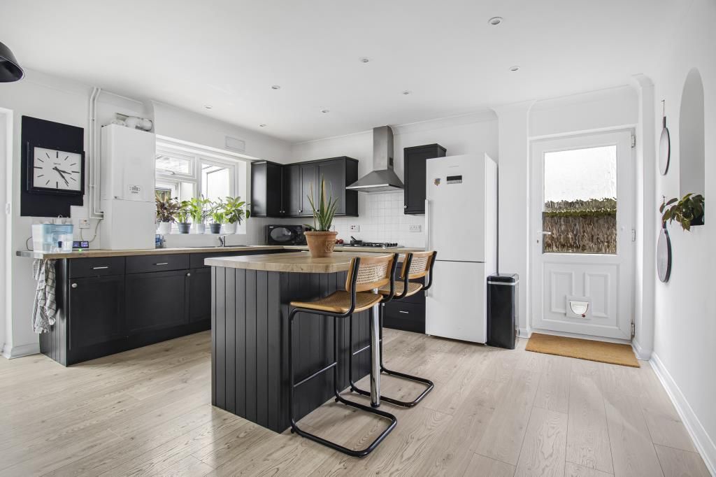 Property photo 3 of 24 4_65762.Jpg