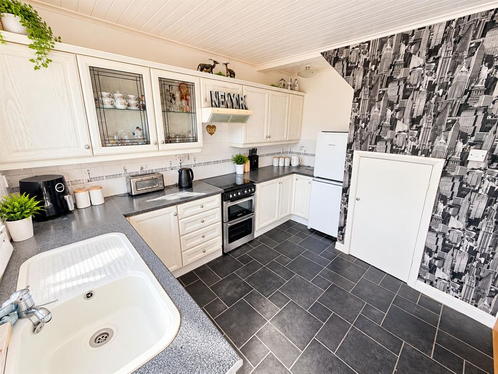 Property photo 2 of 25 61Ec87Bf383.Png