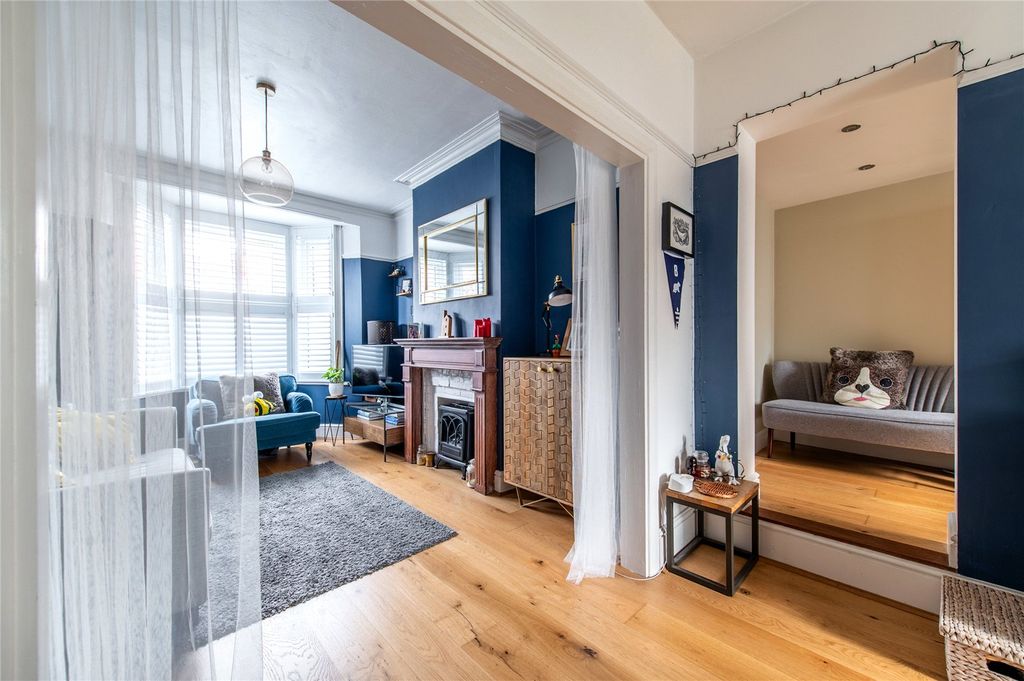 Property photo 3 of 27 Picture No. 07