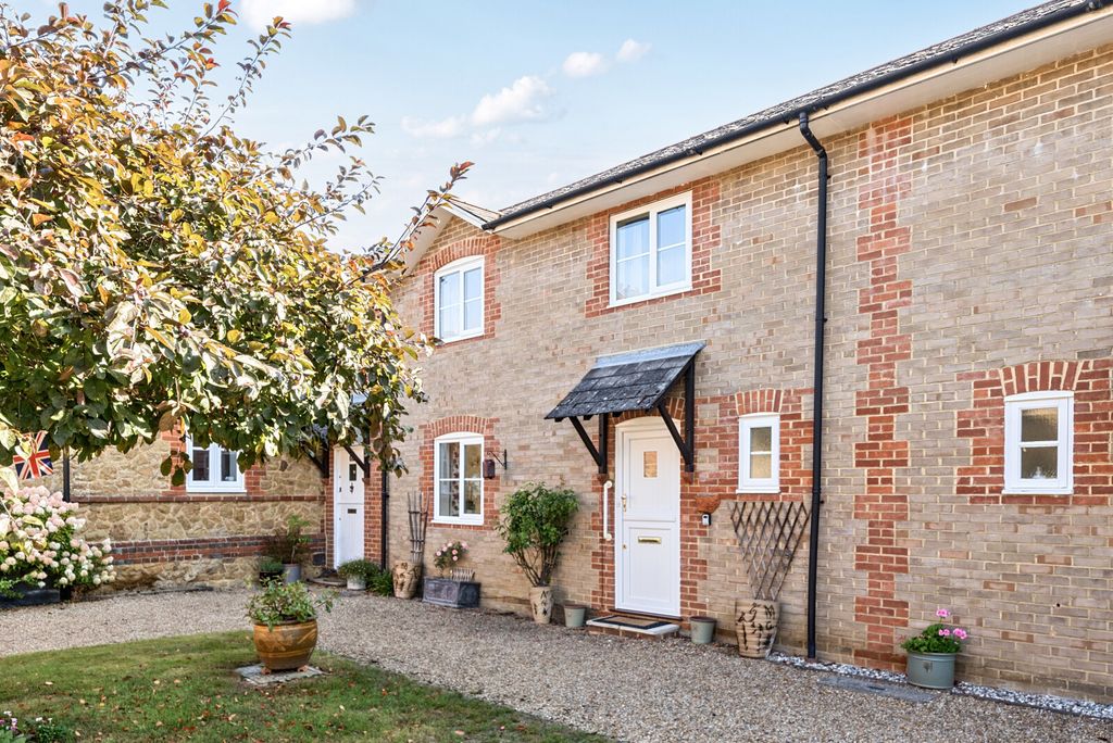 Property photo 1 of 11 1341380-3-68A8360...