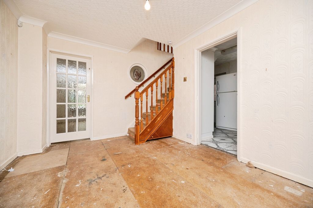 Property photo 2 of 34 Pbox-Img.Jpg