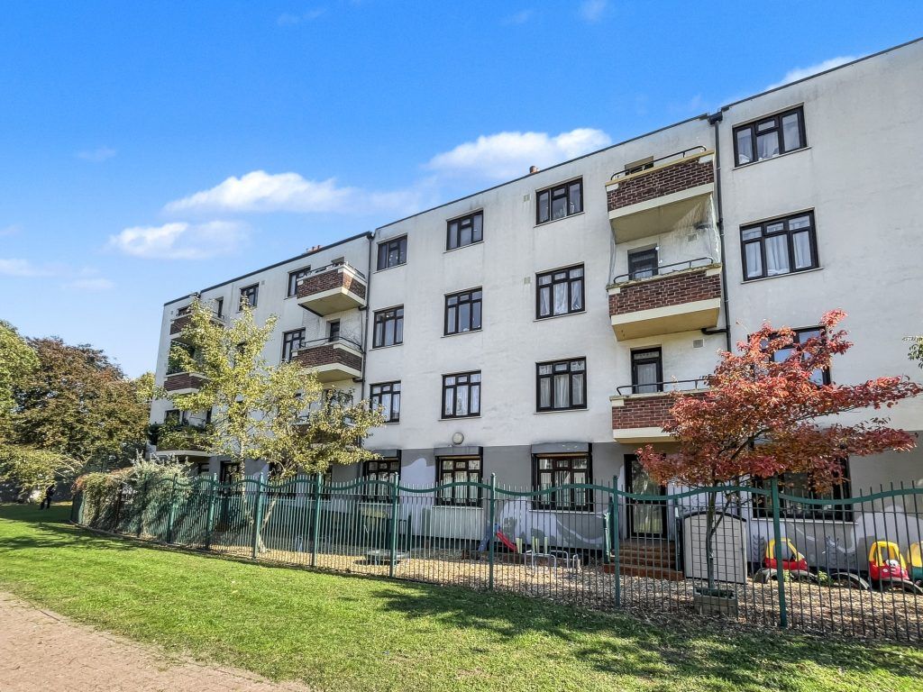 Property photo 2 of 18