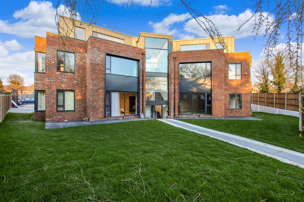 Property photo 1 of 8 Img_3330.Jpg