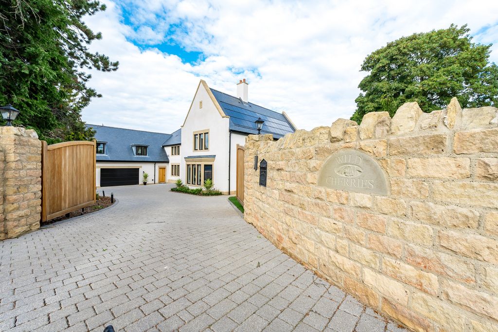 Property photo 1 of 46