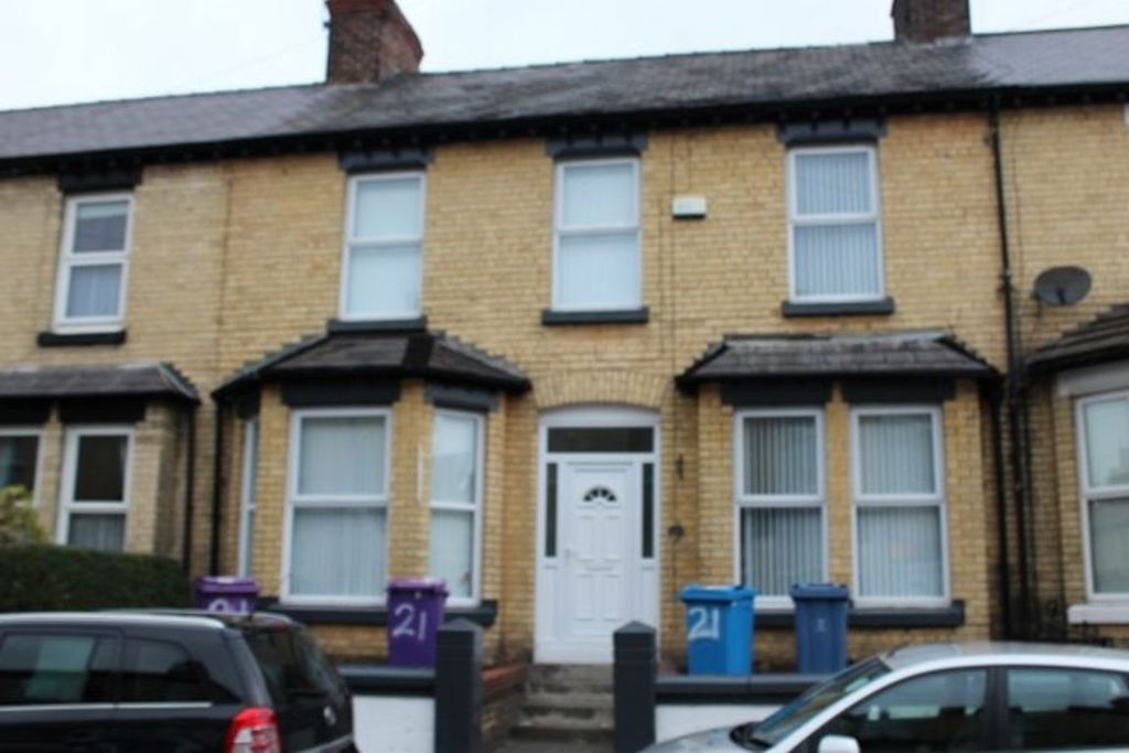 Property photo 2 of 20