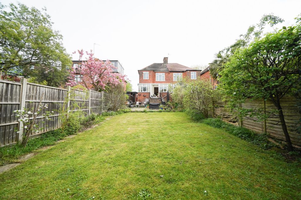 Property photo 2 of 25 4991753