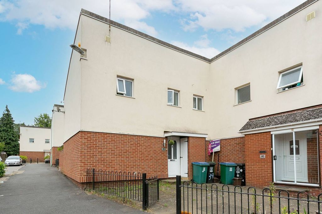 Property photo 2 of 19
