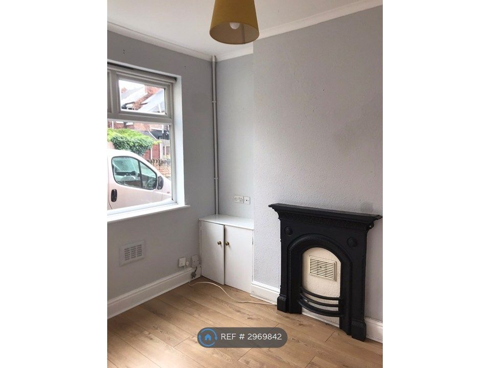 Property photo 3 of 12