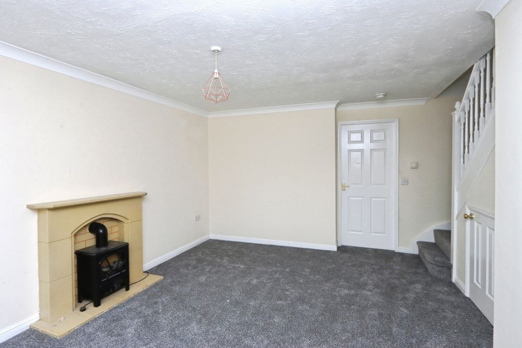 Property photo 2 of 17 Photo